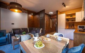 Stylowe i Klimatyczne Apartamenty Sun Seasons 24 w Karpaczu by Noclegi Renters